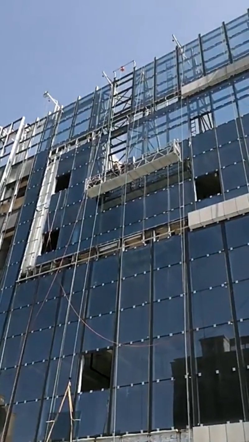 玻璃幕墙:建筑界的‘华丽外衣’